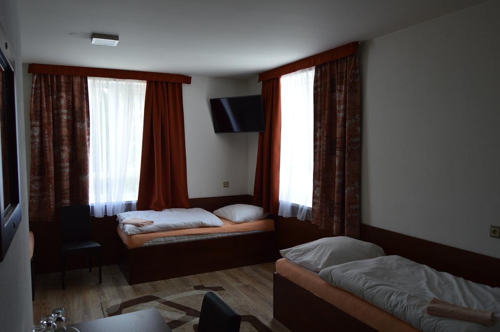 Penzion Pko Nitra Exteriör bild